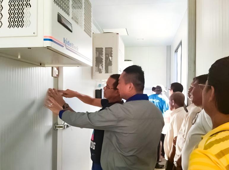 Фотографии внутри холодильного склада для клиентов